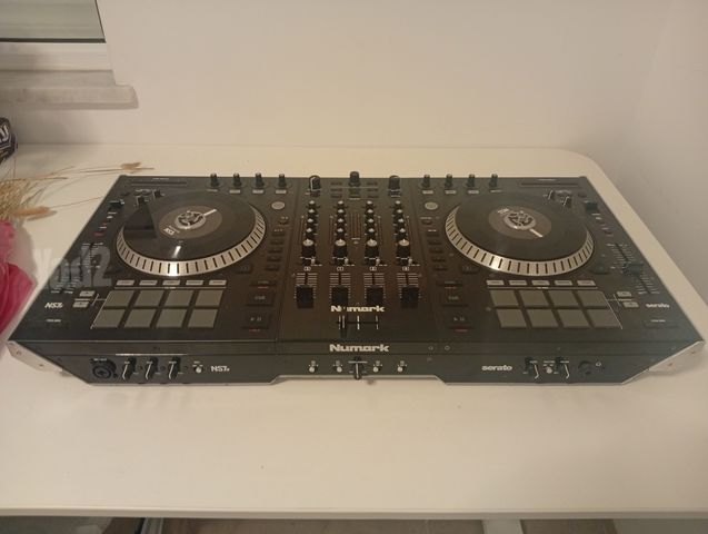 קונטרולר Numark