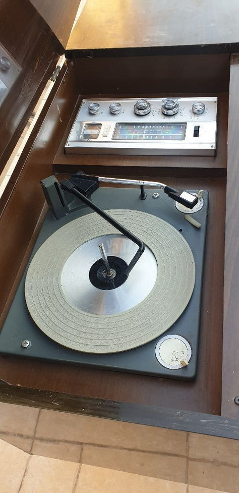 רדיו fm stereo ופטיפון