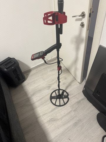 גלאי מתכות
