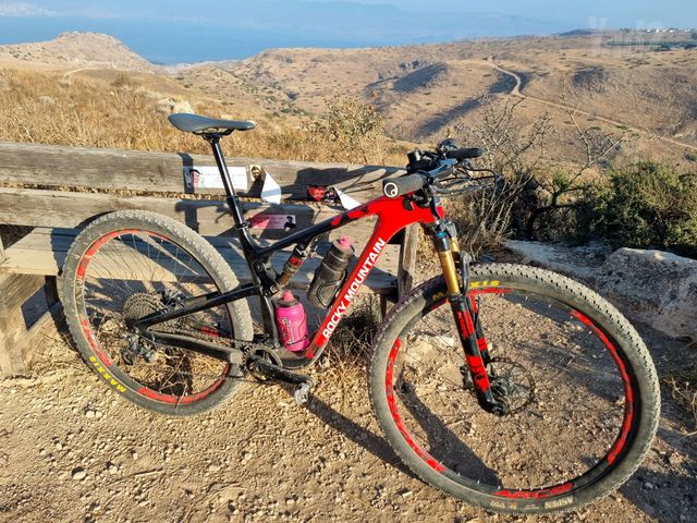 Rocky mountain element c90 M