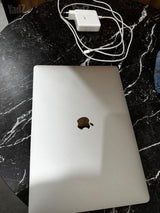 MacBook Pro 15 2017 16GB 512GB