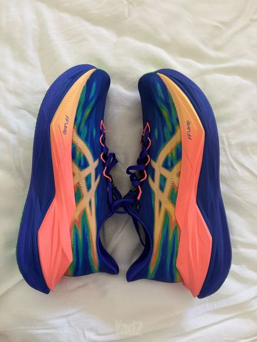 נעלי ריצה  ASICS Superblast 3