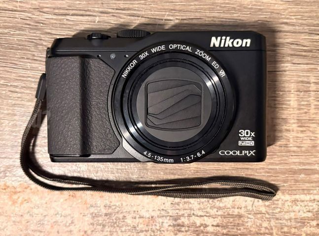 מצלמה Nikon Coolpix S9900
