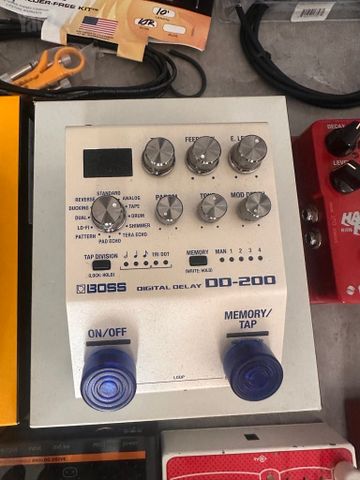Boss DD-200