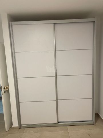 ארון בגדים