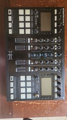 קונטרולר Traktor Kontrol s5