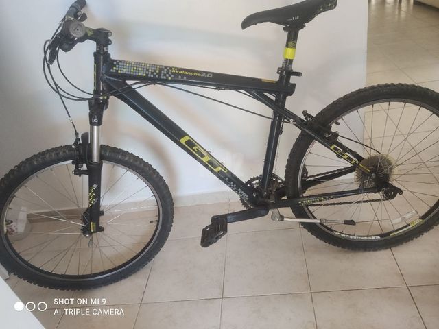 Gt avalanceלארג