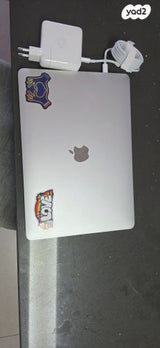 MacBook Pro 13 inch M1