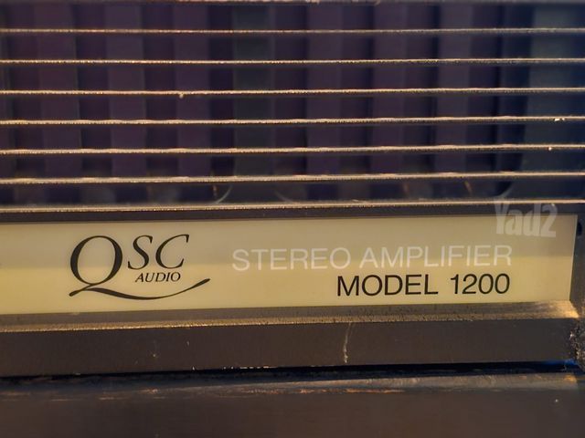 מגבר QSC 1200