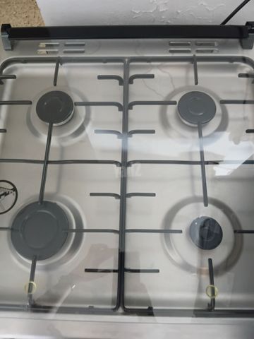 תנור עם גז