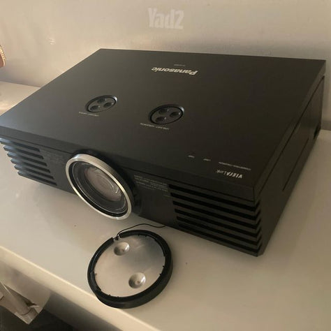 מקרן Panasonic PT-AE4000