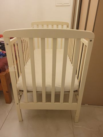 מיטת תינוק