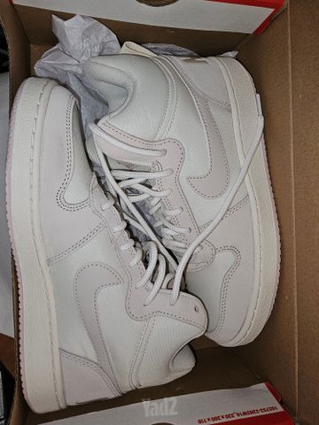 נעליי Nike