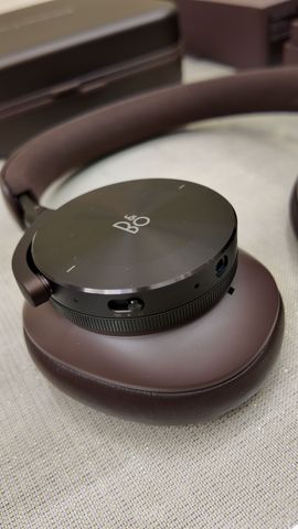 אוזניות קשת B&O H95