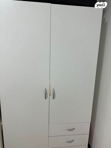 ארון בגדים