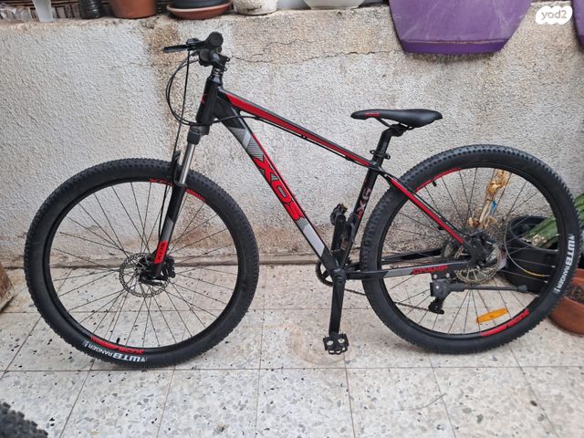 אופניים חדשות כמעט ולא משומש