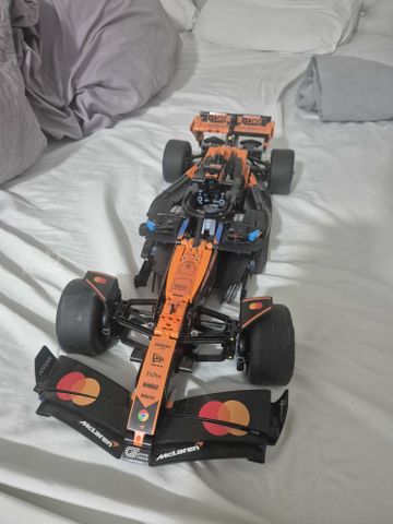 McLaren MCL39 F1 42228