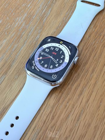 Apple Watch 8 45mm פלדת אל-חלד