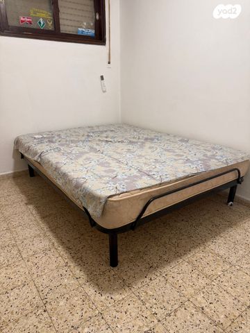 קומודה ומיטה
