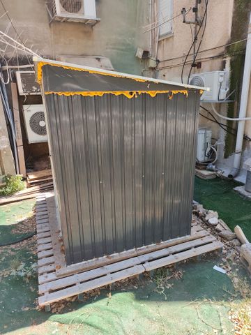 מחסן מתאם 1.80X1.95