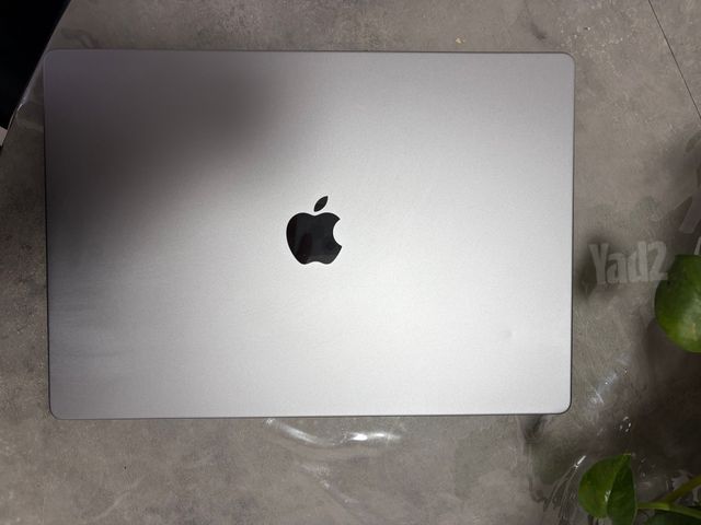 MacBook  pro 16 inch