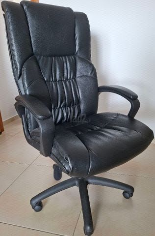 כיסא מנהלים