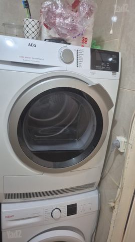מייבש AEG