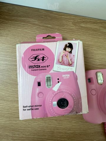 מצלמת instax mini 8