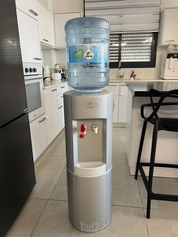 בר מים מי עדן