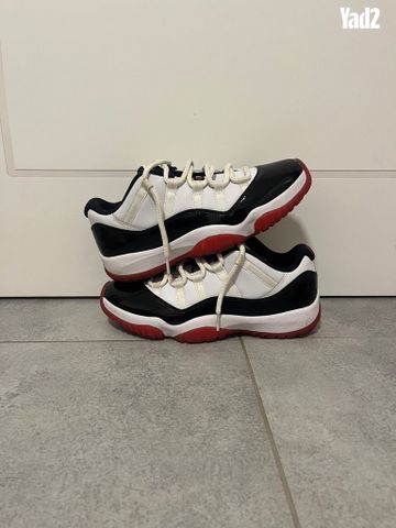 Jordan 11 Low Concord Bred