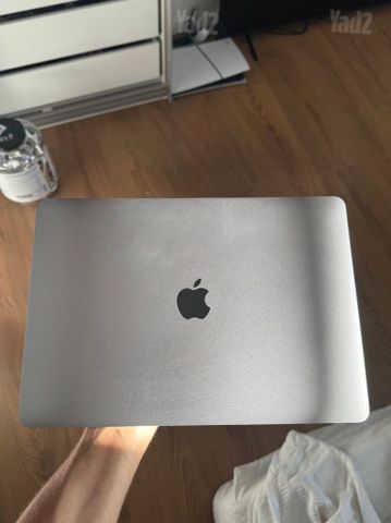 Macbook air M1