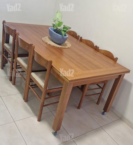 שולחן עץ +6 כסאות