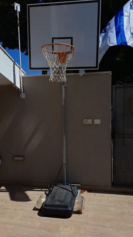 מתקן כדורסל