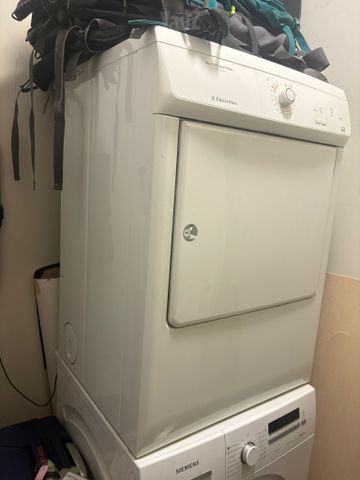 מייבש כביסה Electrolux