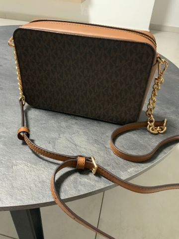 ֶתיק  Michael Kors Jet