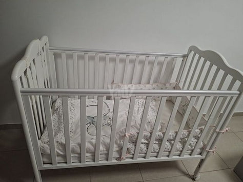מיטת תינוק