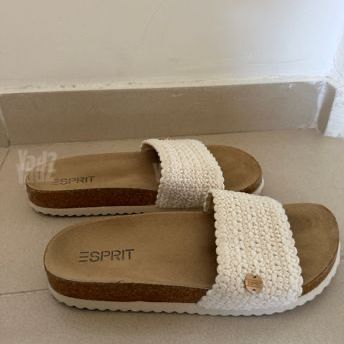 כפכפי Esprit לנשים