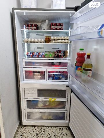 מקרר בקו