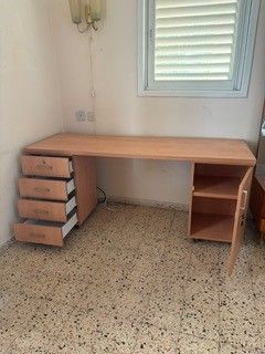 שולחן כתיבה