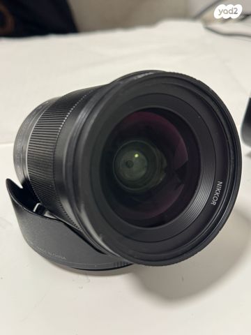 עדשה 24 1.8 z
