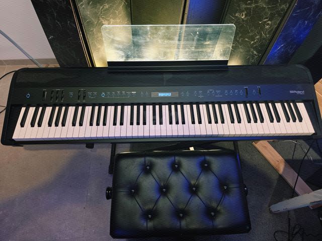 Roland FP-90X