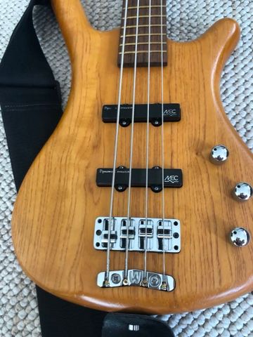 Warwick Corvette Standard 4