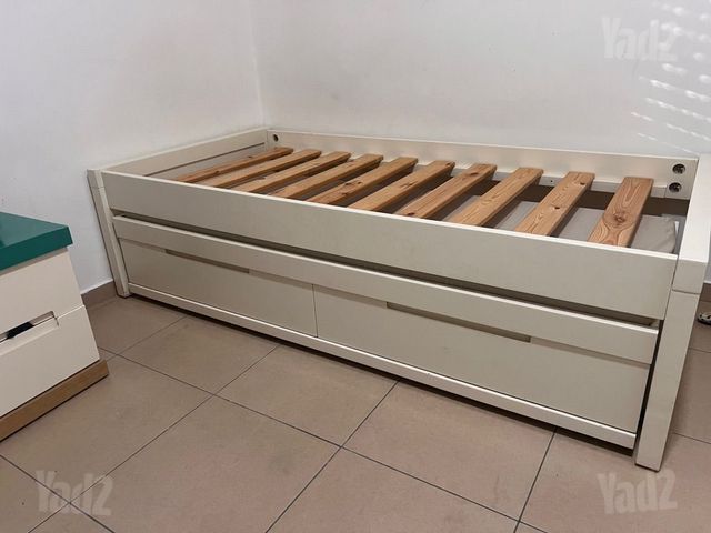 מיטת יחיד
