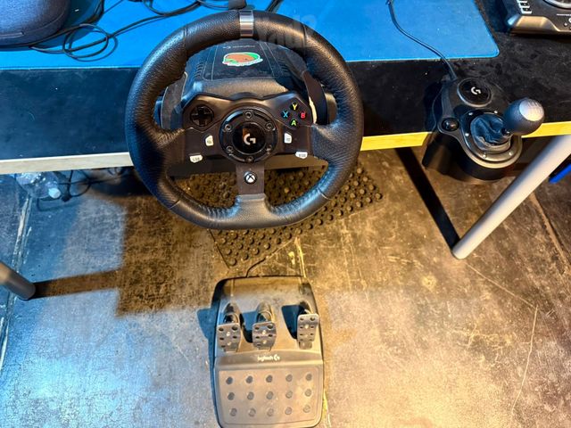 הגה Logitech 920 + Shifter