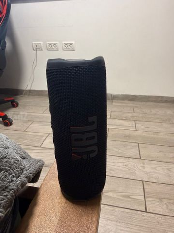 JBL 6