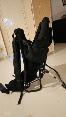 מנשא לטיולים