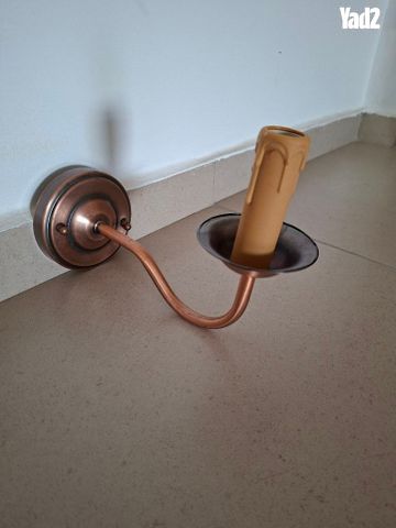 מנורת קיר