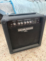 מגבר Behringer VC15CD לגיטרה