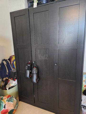 ארון בגדים