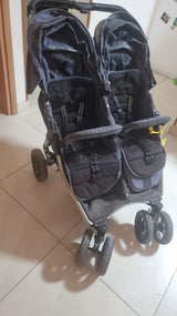 עגלת תאומים